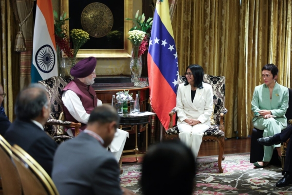 #An&aacute;lisis: Autoridades de Venezuela invitan a petroleras de la India al pa&iacute;s para atraer m&aacute;s inversiones