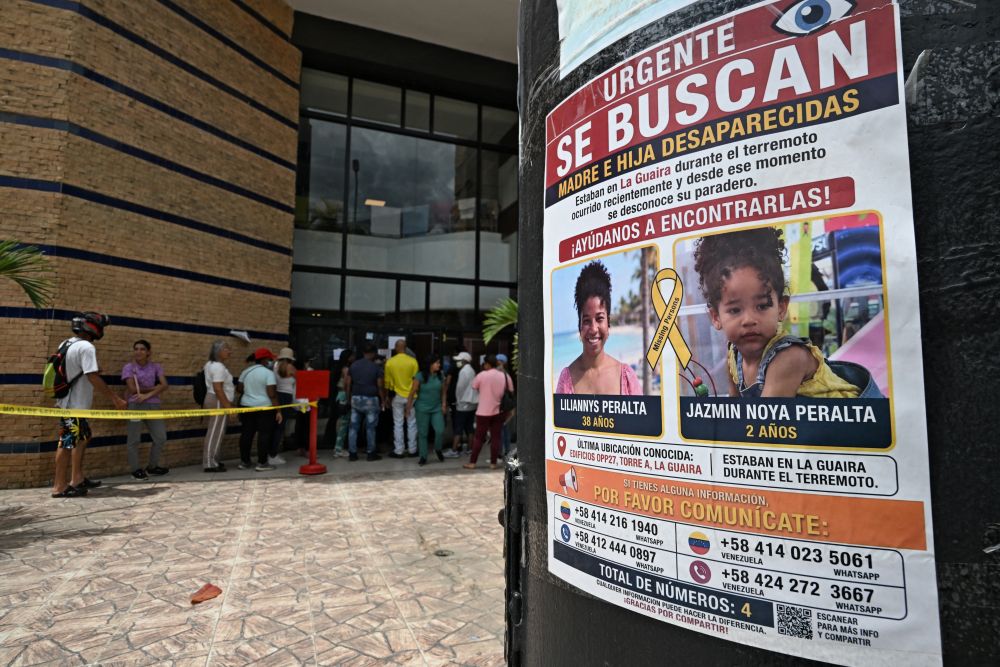 #Cr&oacute;nica: La b&uacute;squeda de desaparecidos contin&uacute;a a un mes de la devastaci&oacute;n