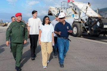 Delcy Rodr&iacute;guez ratifica que el Aeropuerto de Maiquet&iacute;a reiniciar&aacute; vuelos comerciales &laquo;a la brevedad&raquo;