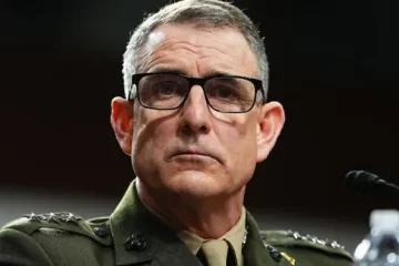 &laquo;No nos quedaremos&raquo;: EEUU despliega m&aacute;s de 900 militares en Venezuela para operaciones de socorro