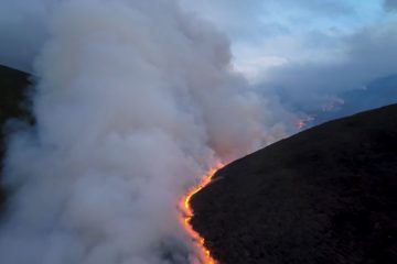 Incendios sin control en Espa&ntilde;a y Francia obligan a evacuar a casi 270.000 personas