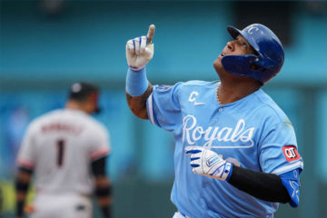 Salvador P&eacute;rez est&aacute; a un jonr&oacute;n de convertirse en el l&iacute;der hist&oacute;rico de los Reales de Kansas City