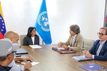 Delcy Rodr&iacute;guez se re&uacute;ne con representantes de la ONU: Definen plan de recuperaci&oacute;n y asistencia en Venezuela