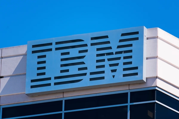 IBM gana 3.381 millones de d&oacute;lares en el primer semestre, un 4% m&aacute;s interanual