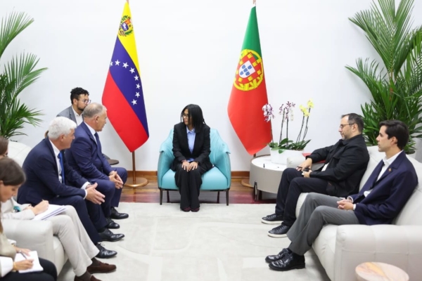 Venezuela y Portugal eval&uacute;an asistencia t&eacute;cnica tras el doble terremoto