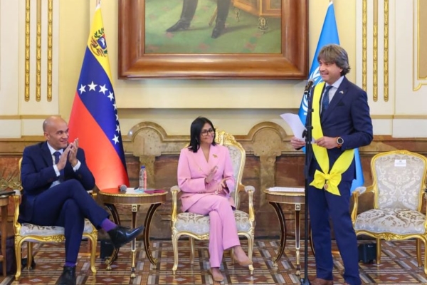 Delcy Rodr&iacute;guez se re&uacute;ne con representantes de la ONU: Dise&ntilde;an hoja de ruta para acelerar la recuperaci&oacute;n tras terremotos