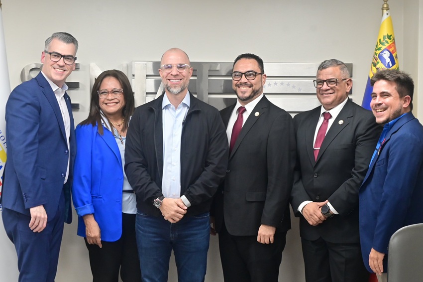 Román Maniglia se reunió con representantes de la AVDT y de la Fccpv: Compartió la visión de la nueva MODA Seniat