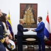 Canciller de Venezuela recibe las copias de estilo de la nueva embajadora de los Pa&iacute;ses Bajos