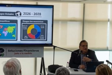 Proyecciones de Leonardo Buniak: Monroe 2.0 y la dolarizaci&oacute;n como &laquo;amenaza cre&iacute;ble&raquo;