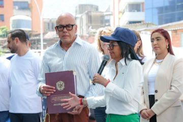 Ejecutivo nacional lanza plan crediticio con subsidio para viviendas en zonas afectadas por los sismos