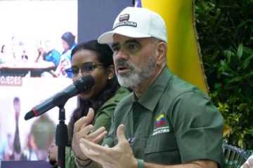 Ministro Padrino L&oacute;pez solicit&oacute; auditor&iacute;as en la distribuci&oacute;n de combustible para sector agr&iacute;cola