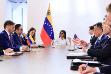 Venezuela y EE.UU. eval&uacute;an estabilidad del mercado energ&eacute;tico y reactivaci&oacute;n de mecanismos financieros