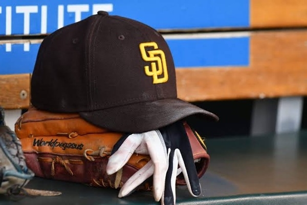 MLB y due&ntilde;os de equipos aprueban de manera un&aacute;nime venta de Padres de San Diego