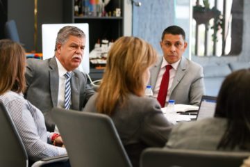 Banca p&uacute;blica y privada realizan mesa de trabajo para evaluar avances del Plan Venezuela Renace