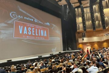 Clientes, aliados y colaboradores de Bancamiga disfrutaron de una noche memorable en el musical Vaselina