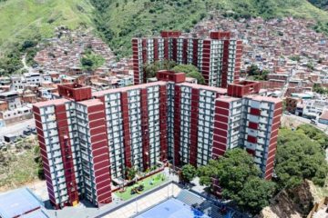 Gobierno entreg&oacute; m&aacute;s de 440 viviendas rehabilitadas en Caracas