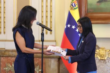 Delcy Rodr&iacute;guez y Directora Regional del PNUD eval&uacute;an acciones para fortalecer cooperaci&oacute;n con Venezuela