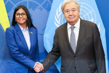 Delcy Rodr&iacute;guez y secretario general de la ONU conversan sobre fortalecimiento de la protecci&oacute;n social en Venezuela