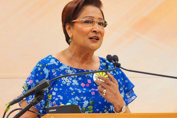 Primera ministra de Trinidad rebaja la tensi&oacute;n con Venezuela: Propone reuni&oacute;n con Delcy Rodr&iacute;guez
