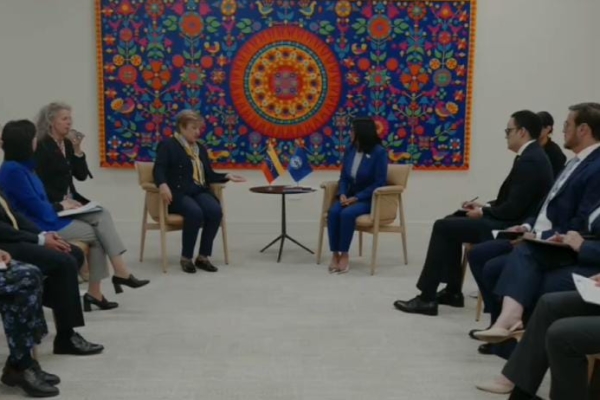 Delcy Rodr&iacute;guez y directora del FMI conversan sobre acceso de Venezuela a los Derechos Especiales de Giro