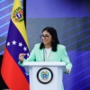 Delcy Rodr&iacute;guez descarta la dolarizaci&oacute;n: &laquo;La soberan&iacute;a monetaria es esencial para el crecimiento econ&oacute;mico&raquo;