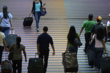 #An&aacute;lisis: &iquest;Emigrar como opci&oacute;n? La disonancia de una recuperaci&oacute;n que no termina de llegar