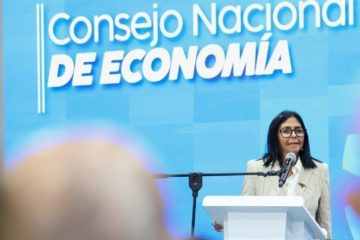 Delcy Rodr&iacute;guez dice que Venezuela ya puede acceder a repuestos para el sistema el&eacute;ctrico