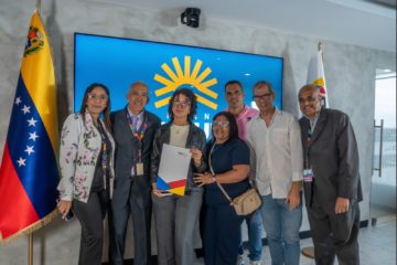 Banco de Venezuela acompa&ntilde;a al Plan Venezuela Renace en entrega de cr&eacute;ditos sociales a familias afectadas por el doblete s&iacute;smico