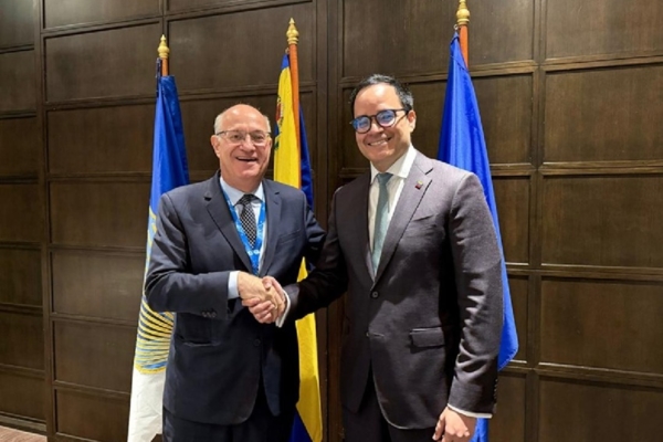 Venezuela sostuvo encuentro clave con el BID con miras a su reincorporaci&oacute;n total a este organismo