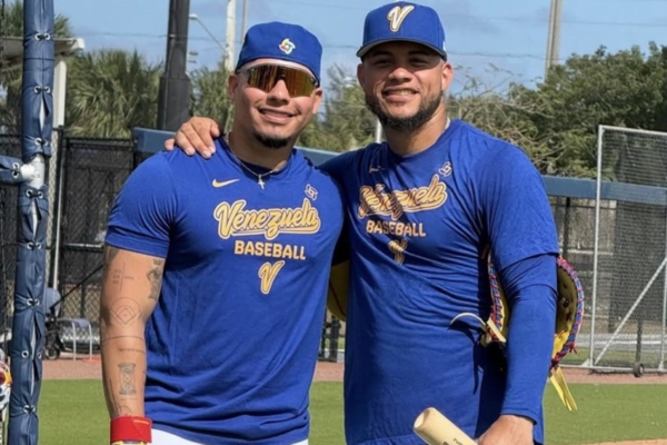 Willson y William Contreras entran al selecto club en la MLB